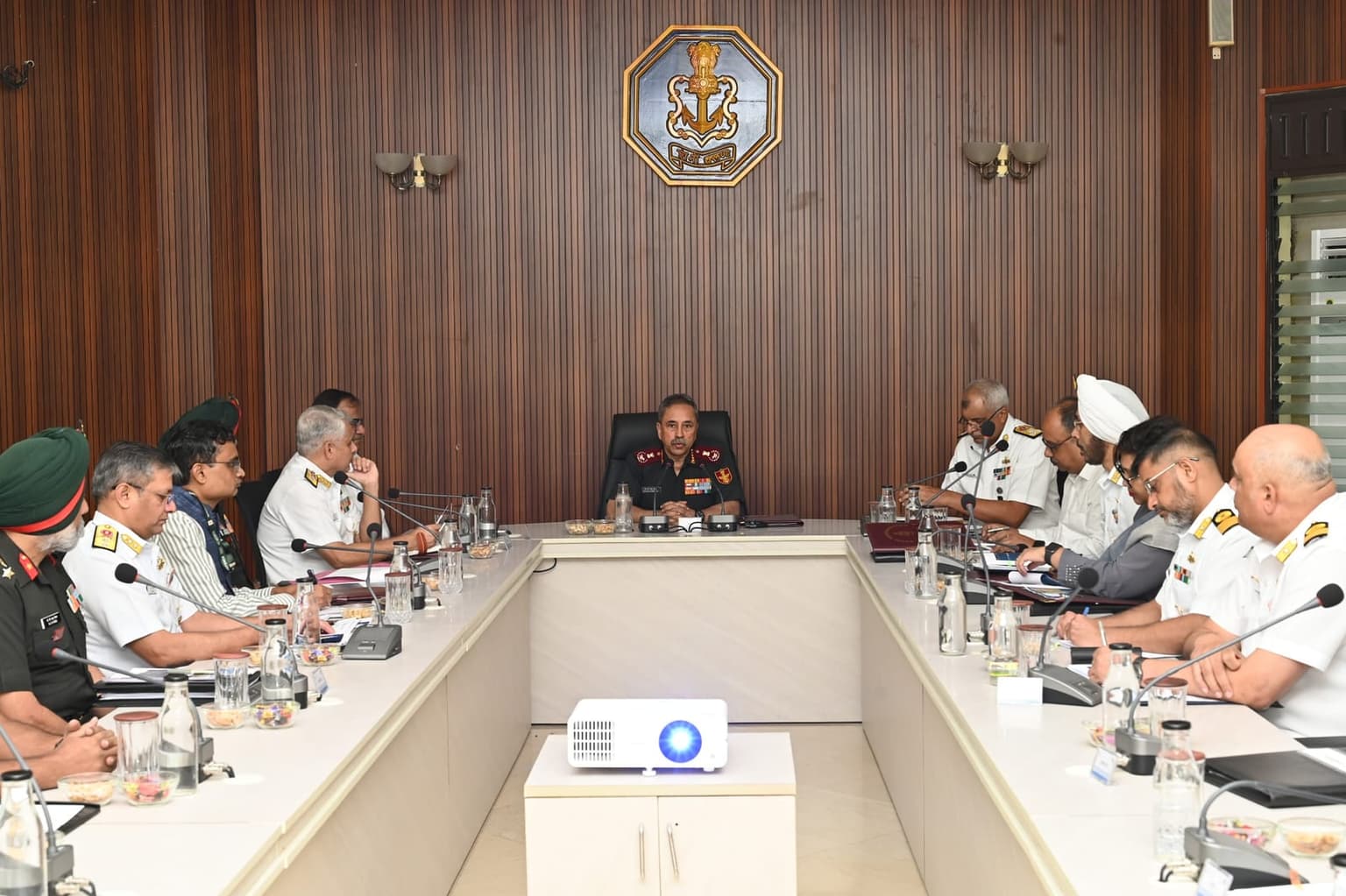 सीडीएस ने कारवार में सीबर्ड चरण 2ए आवास का उद्घाटन किया