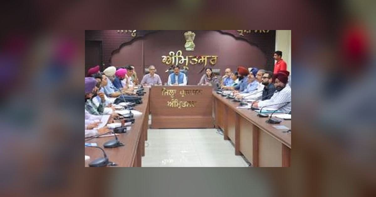 CAQM Reviews Stubble Burning Curbs in Amritsar, Tarn Taran