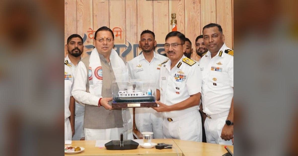 Coast Guard Team Scales 7,045-Metre Mount Mukut Peak